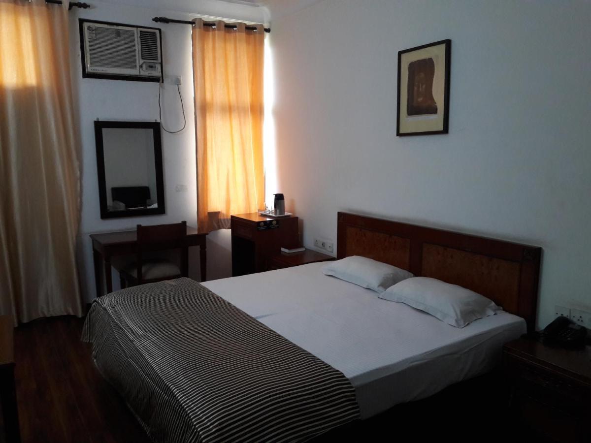 New Delhi Ymca Tourist Hostel Exterior foto